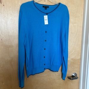 Cute and soft Ann Taylor cardigan in a beautiful blue!